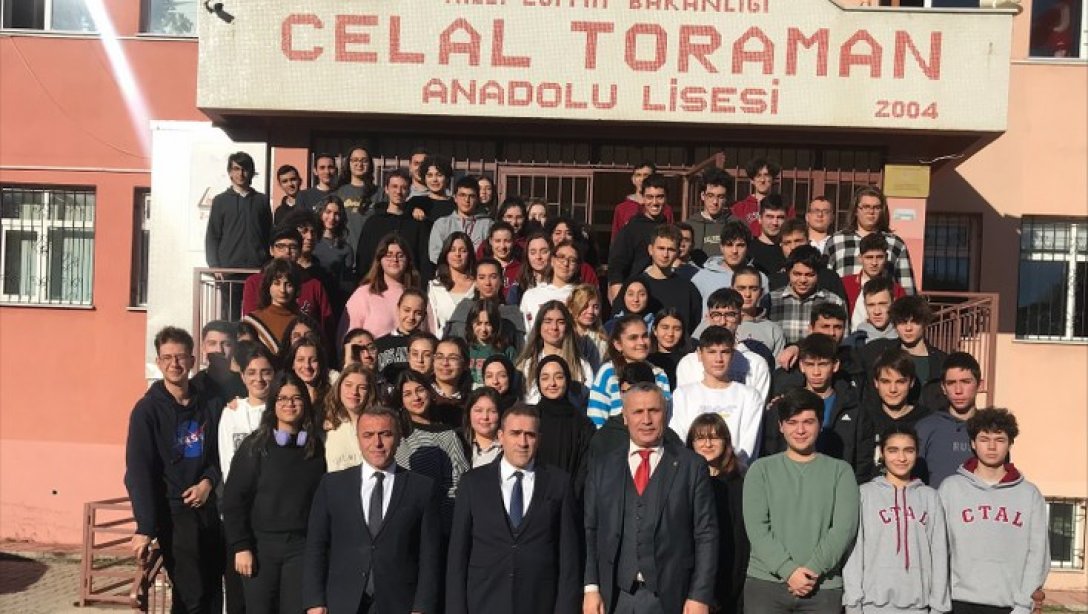 Kaymakamımız Celal Toraman Anadolu Lisesi Kariyer Günleri Etkinliğine Katıldı