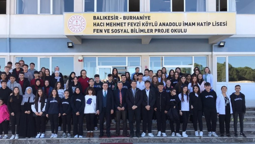 Kaymakamımız Sayın İlyas MEMİŞ Hacı Mehmet Fevzi Köylü İmam Hatip Anadolu Lisesi Fen ve Sosyal Bilimler Proje Okulu'da Kariyer Günleri Etkinliğine Katıldı